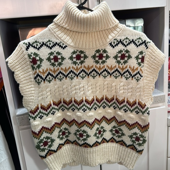 🤍VINTAGE PATTERN TURTLENECK KNITTED TOP - Picture 1 of 9